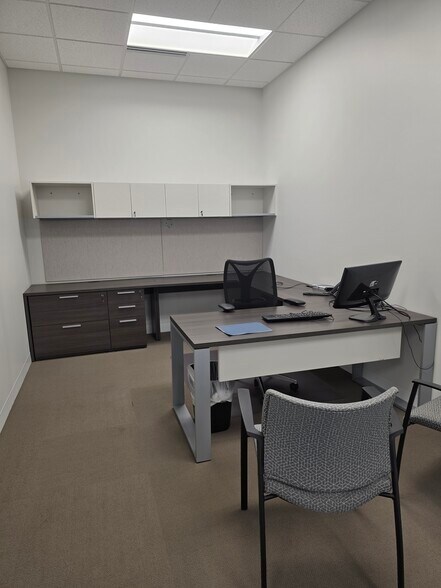 More Photos Of 912 S Main St, Sikeston General Retail For Lease