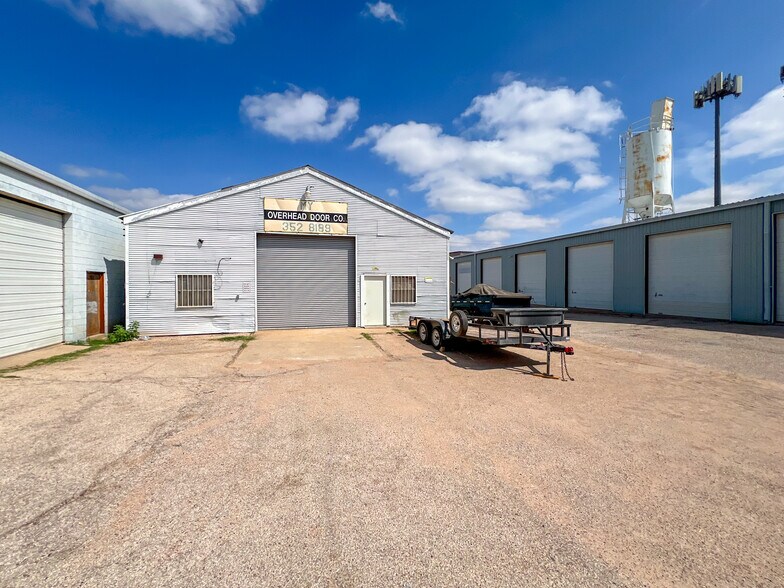 More Photos Of 1502 N Loop 250 W, Midland Warehouse For Sale