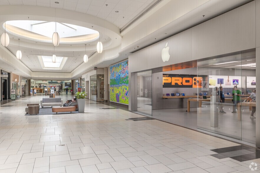 More Photos Of 142 Park City Ctr, Lancaster Unknown For Lease