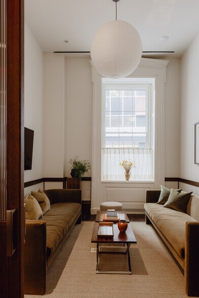 More Photos Of 1 Hanover Sq, New York Office For Lease