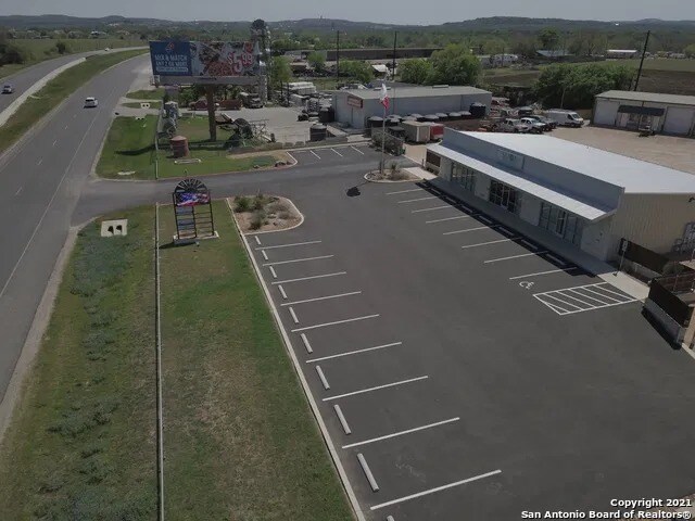 More Photos Of 8603 US Highway 281 N, Spring Branch Research And Development For Sale