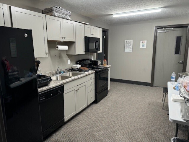 More Photos Of 3250-3268 Ruckriegel Pky, Louisville Light Manufacturing For Lease