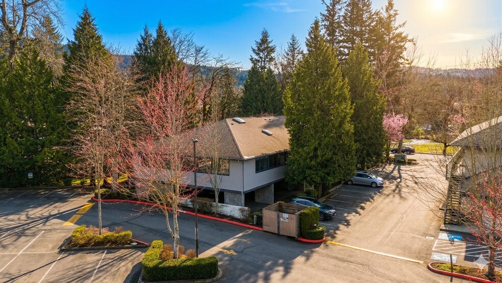 More Photos Of 310 3rd Ave NE, Issaquah Office For Sale