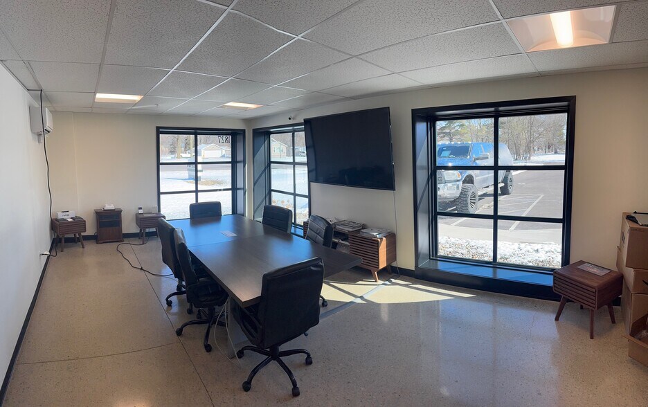 More Photos Of 1827 County Road 6 E, Elkhart Warehouse For Lease