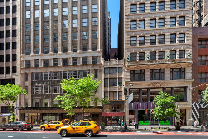 More Photos Of 14 E 34th St, New York Office For Lease