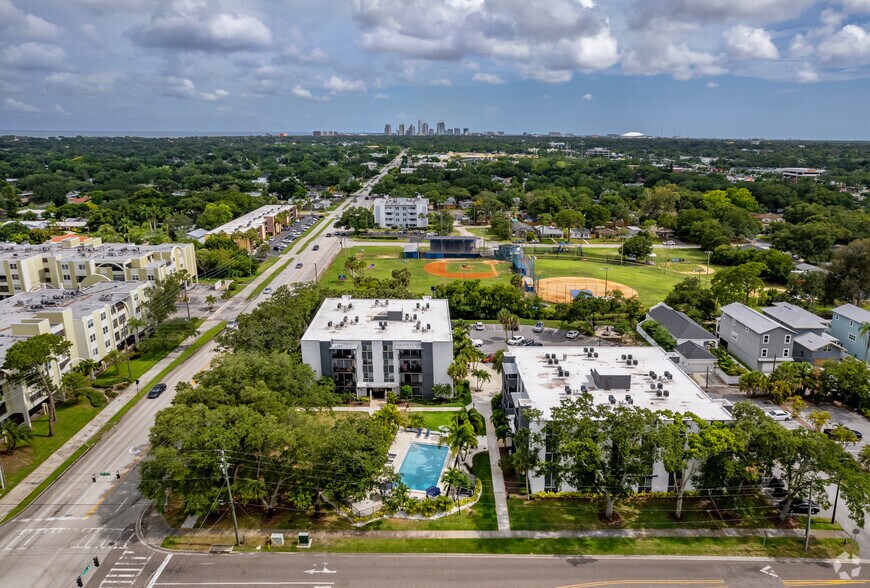 More Photos Of 120 47th Ave N, Saint Petersburg Apartments For Sale