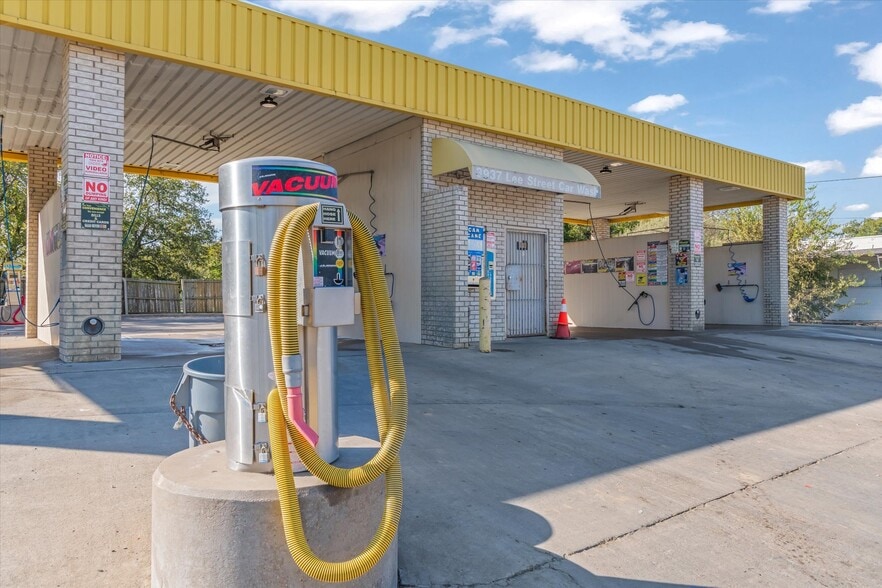 More Photos Of 3937 Lee St, Greenville Carwash For Sale
