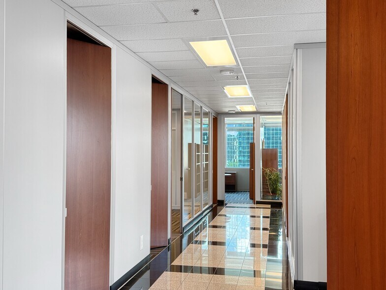 More Photos Of 396 11th Ave SW, Calgary Office For Sale
