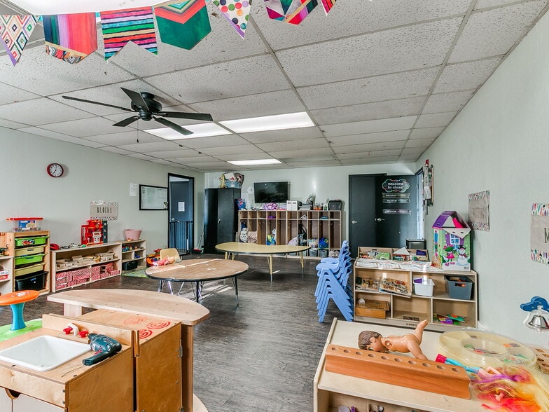 More Photos Of 809 SW 4th St, Moore Religious Facility For Sale