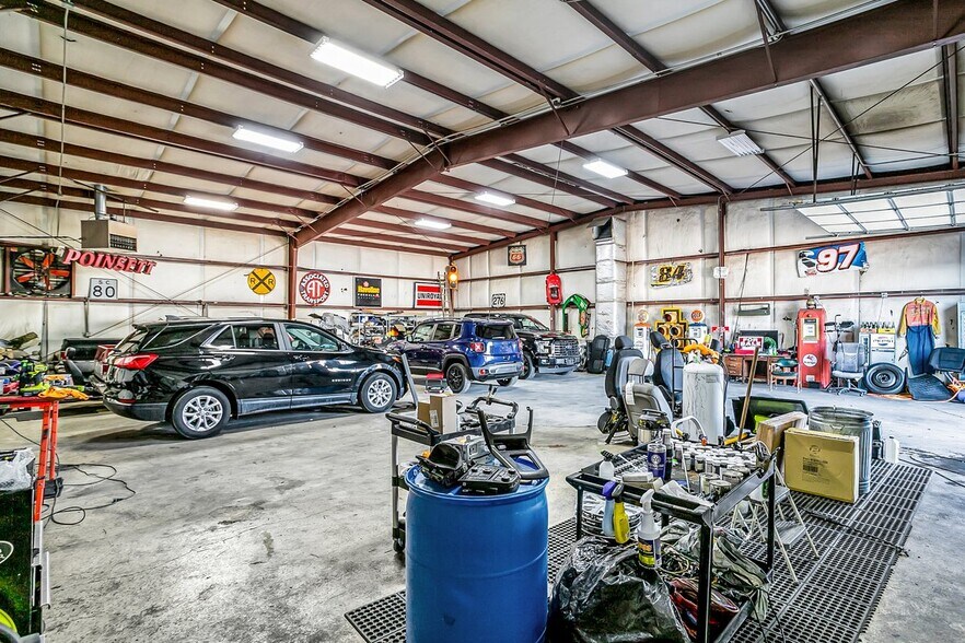 More Photos Of 1201 Poinsett Hwy, Greenville Auto Repair For Sale