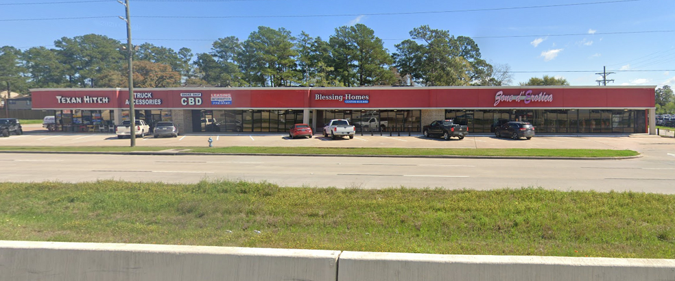 Primary Photo Of 813-823 N I-45, Conroe Unknown For Lease