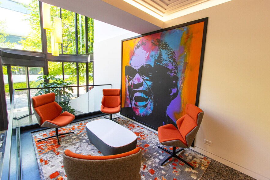 More Photos Of 5440 N Cumberland Ave, Chicago Unknown For Lease