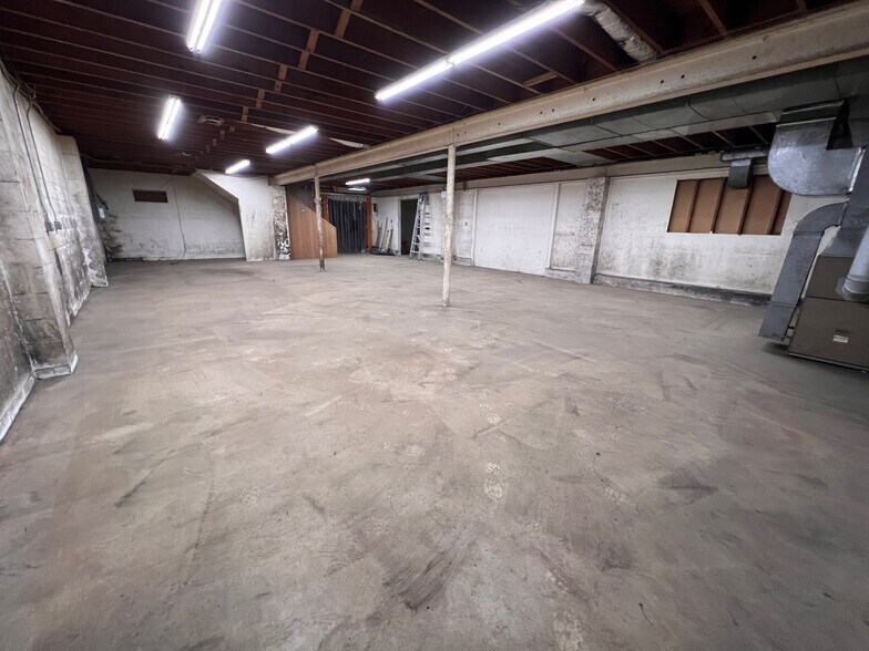 More Photos Of 265 Harrisonville Lake Rd, Pilesgrove Service For Lease