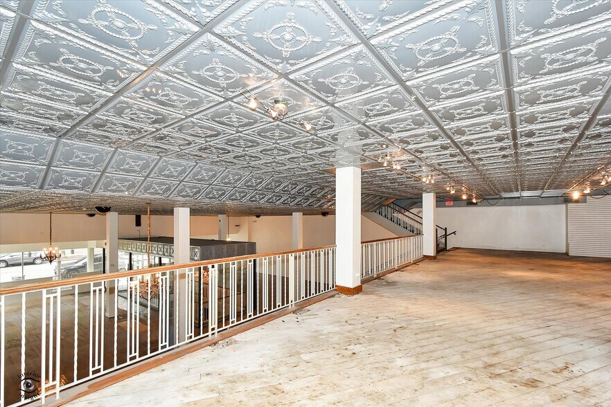 More Photos Of 800 La Salle St, Ottawa Office For Sale