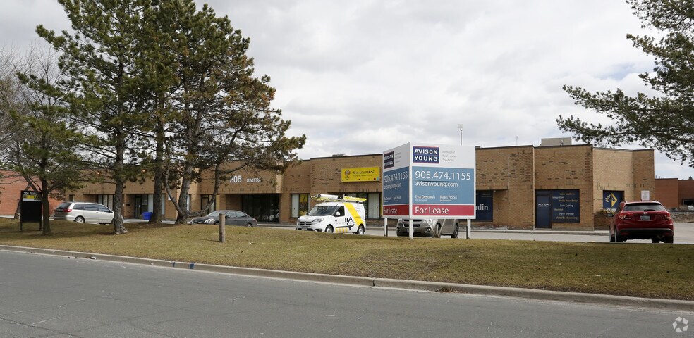 More Photos Of 205 Riviera Dr, Markham Service For Lease