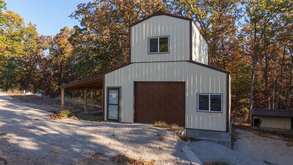 More Photos Of 283 Broken Post, Richland Specialty For Sale