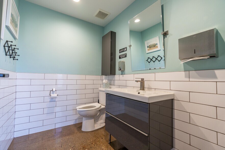 More Photos Of 4880 Hills And Dales Rd NW, Canton Warehouse For Sale