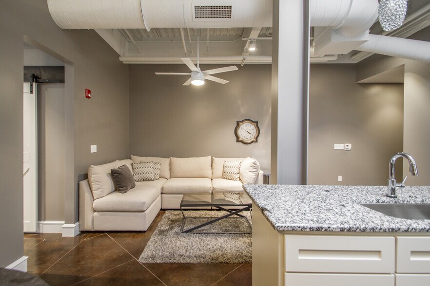 More Photos Of 912 Front St, Conway Restaurant For Sale