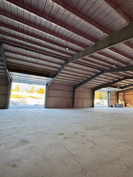 More Photos Of 13403 Stave Lake rd, Mission Warehouse For Lease