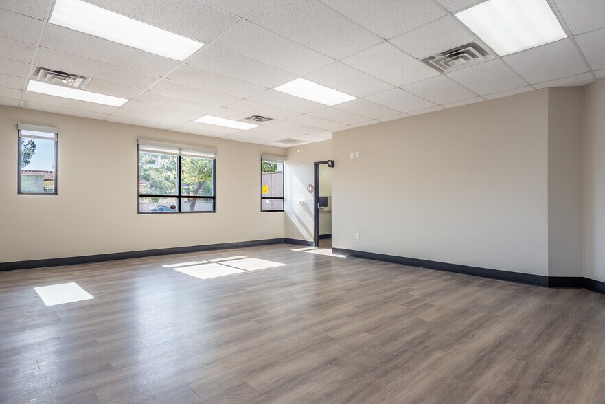 More Photos Of 8480 S Eastern Ave, Las Vegas Medical For Lease