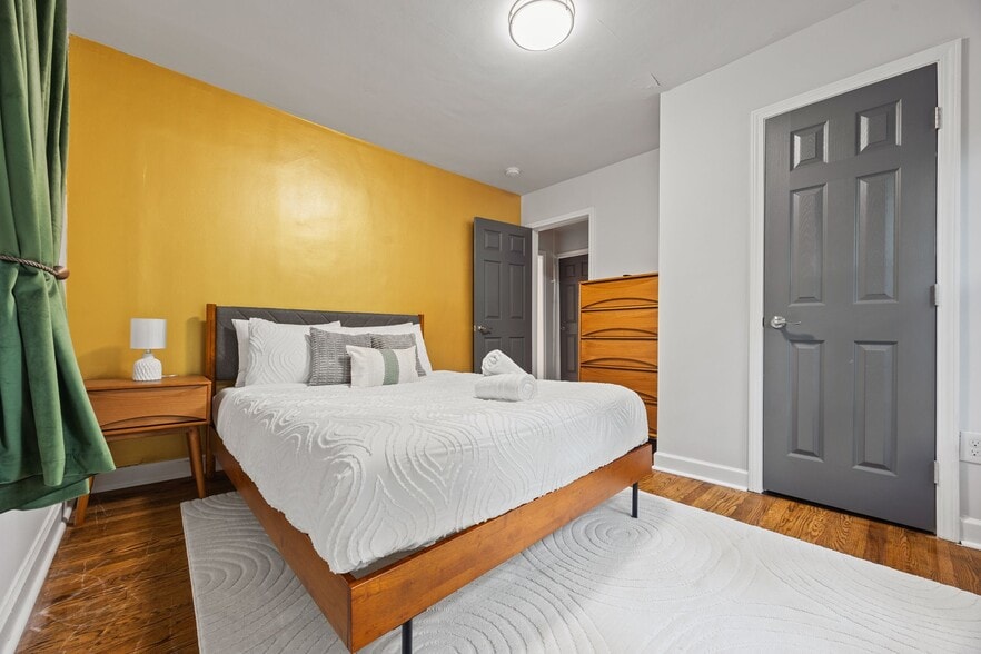 More Photos Of 10 Claire Dr, Atlanta Multifamily For Sale