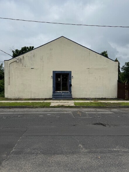 Primary Photo Of 41 Polk St, Riverside Industrial For Sale
