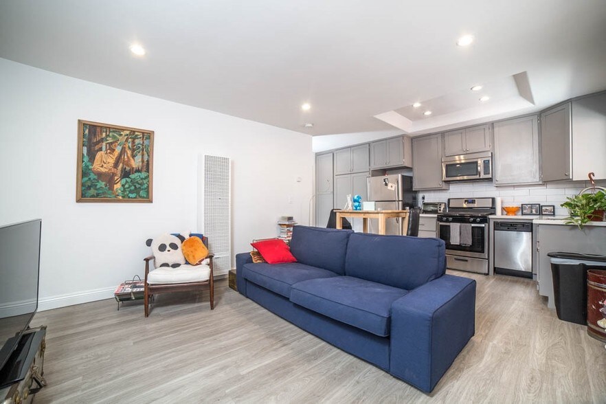 More Photos Of 140 S Westmoreland Ave, Los Angeles Apartments For Sale