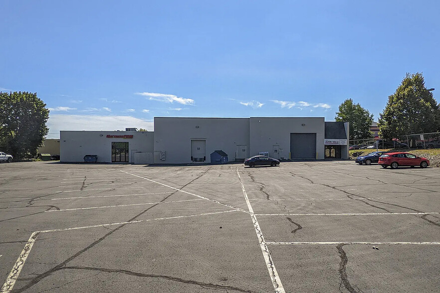 More Photos Of 2272 E Lincoln Hwy, Langhorne Freestanding For Sale