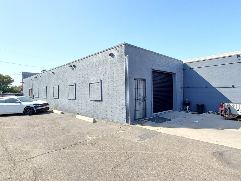 More Photos Of 1637-1639 N 40th St, Phoenix Warehouse For Lease