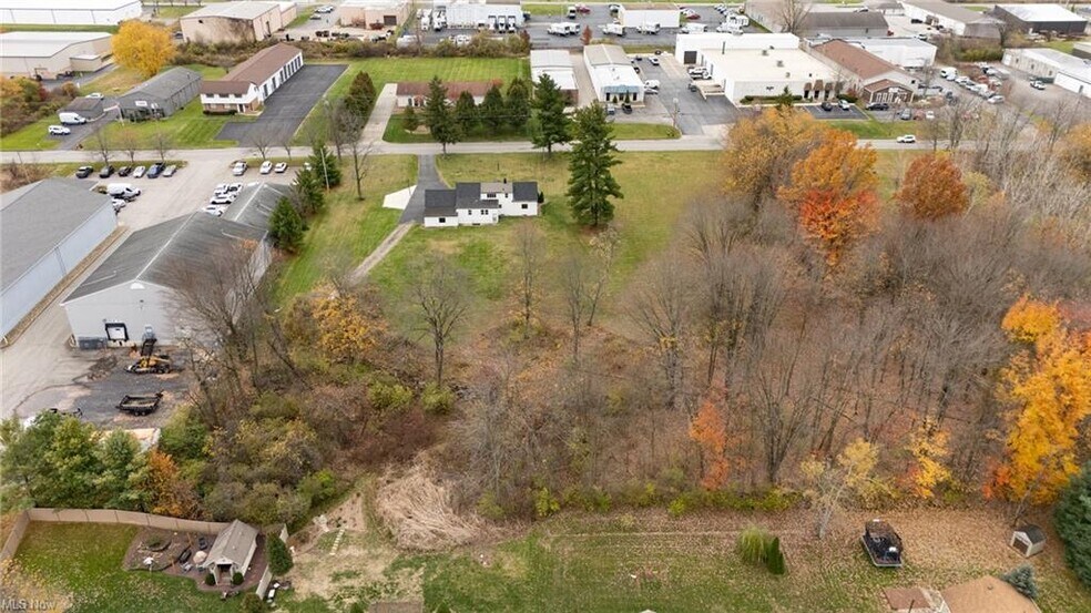 More Photos Of 784 McClurg Rd, Youngstown Office For Sale