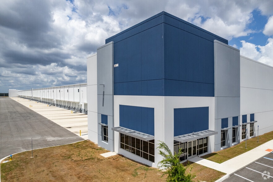 Primary Photo Of 7453 Republic Dr, Groveland Distribution For Sale