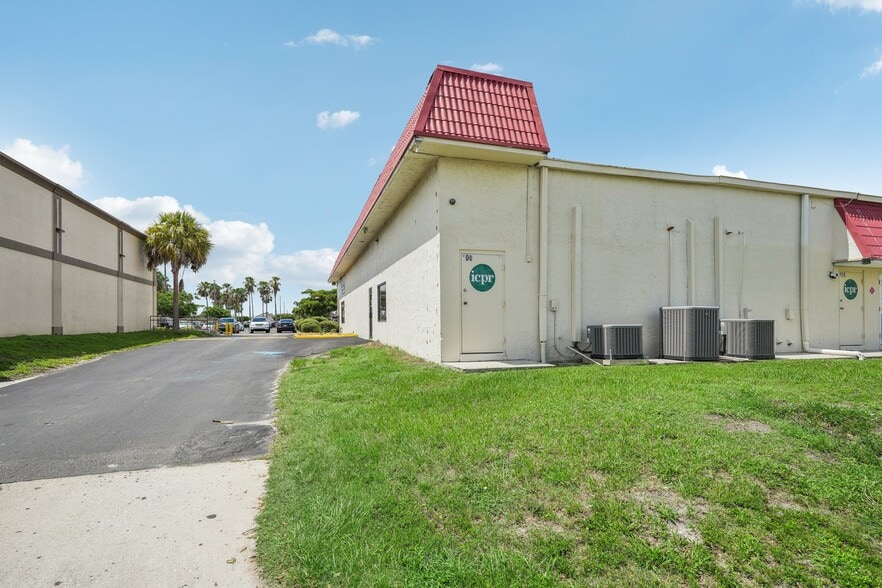 More Photos Of 1404 Del Prado Blvd S, Cape Coral Storefront Retail Office For Sale