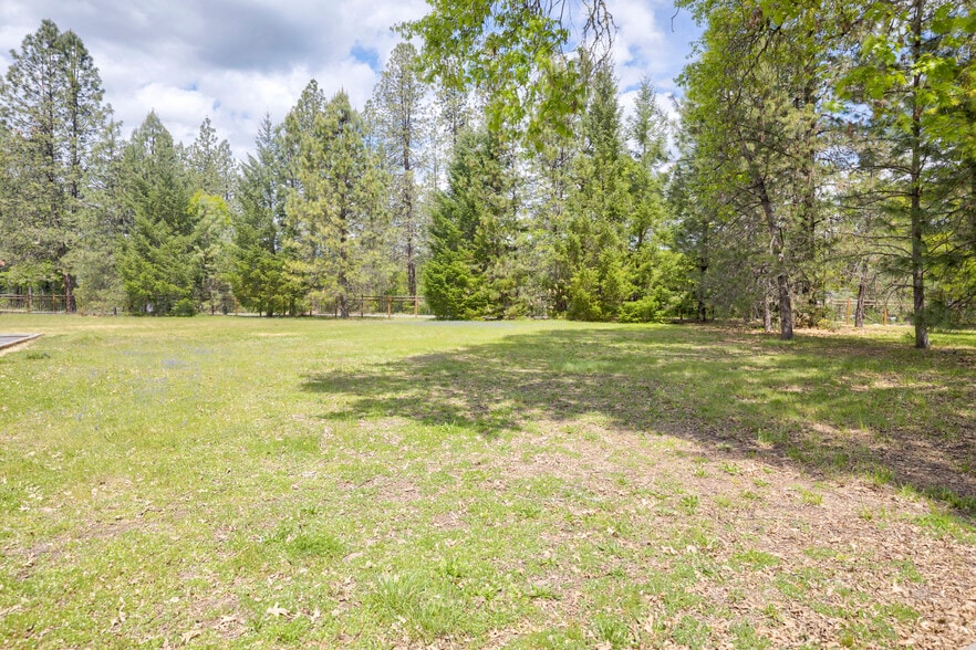 More Photos Of 459 Galice Rd, Merlin Religious Facility For Sale