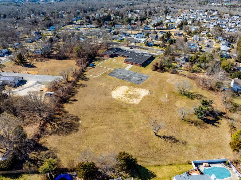 More Photos Of 2100 Oak Ave, Northfield Schools For Sale