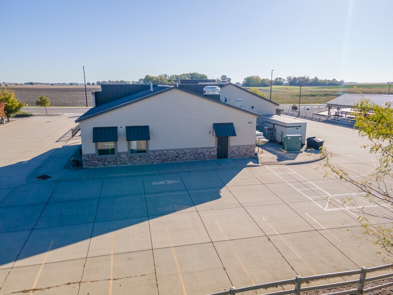 More Photos Of 900 Clarice Ave, Marshall Sports And Entertainment For Sale