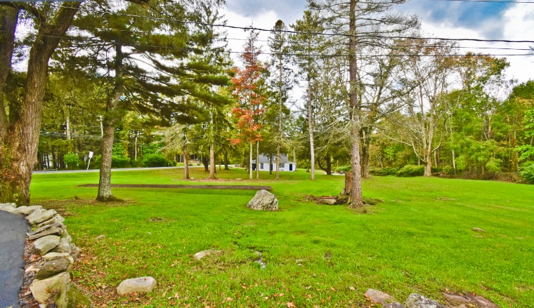 More Photos Of 2735 PA-390, Canadensis Hospitality For Sale