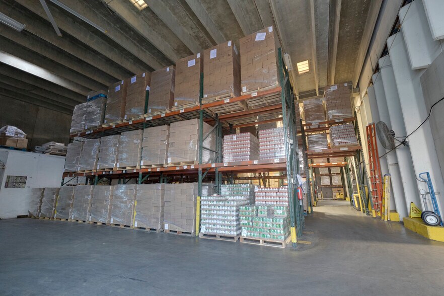 More Photos Of 826 Krill St, Corpus Christi Warehouse For Lease