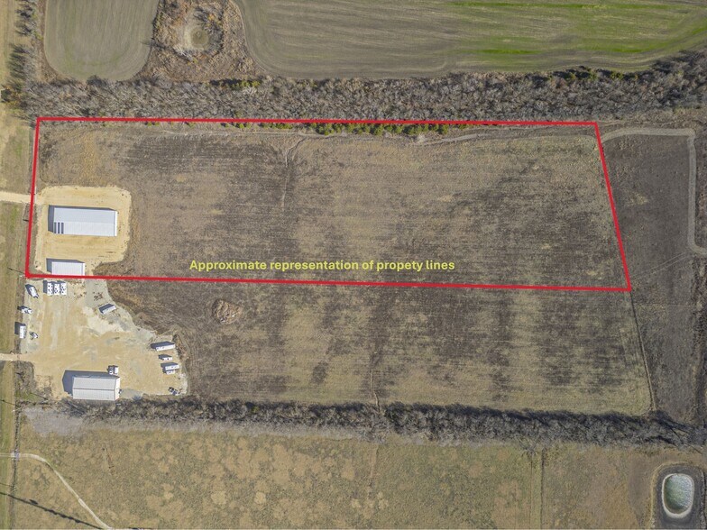 More Photos Of 17838 US-82 Hwy, Honey Grove Specialty For Sale