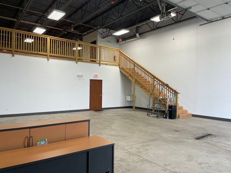 More Photos Of 101 Theodore Dr, Oswego Light Distribution For Lease