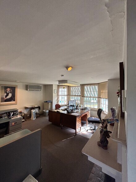More Photos Of 400 Stenton Ave, Plymouth Meeting Office For Sale