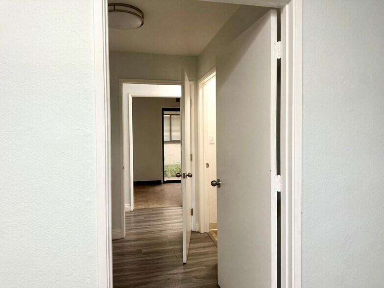 More Photos Of 970 Petit Ave, Ventura Medical For Sale