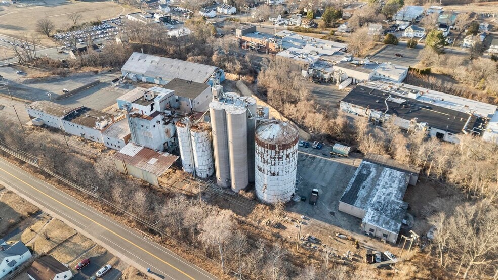 More Photos Of 46 Apel Pl, Manchester Warehouse For Sale