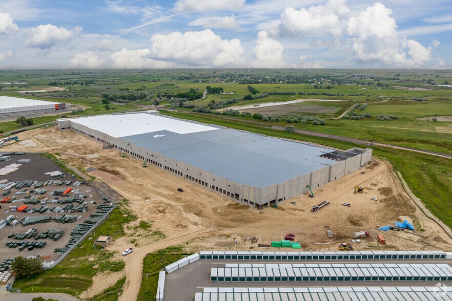More Photos Of 6196 East Bridge St, Brighton Distribution For Lease