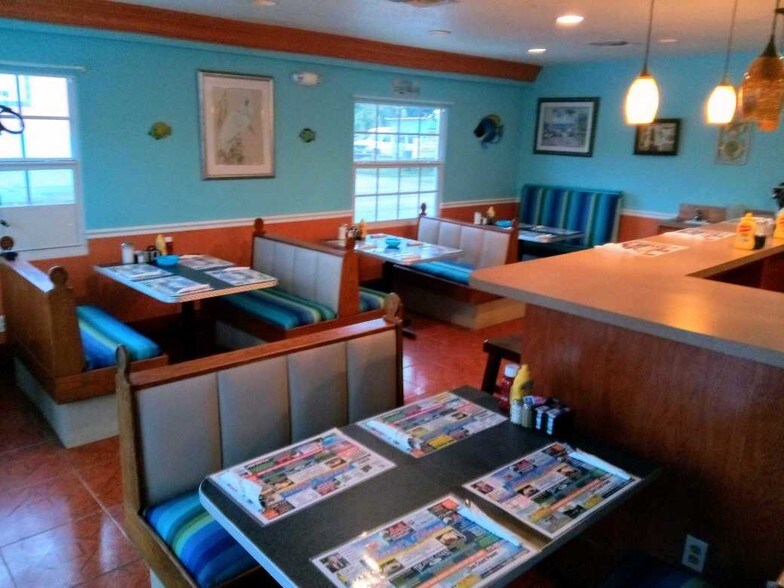 More Photos Of 901 Avenue D, Fort Pierce Restaurant For Lease