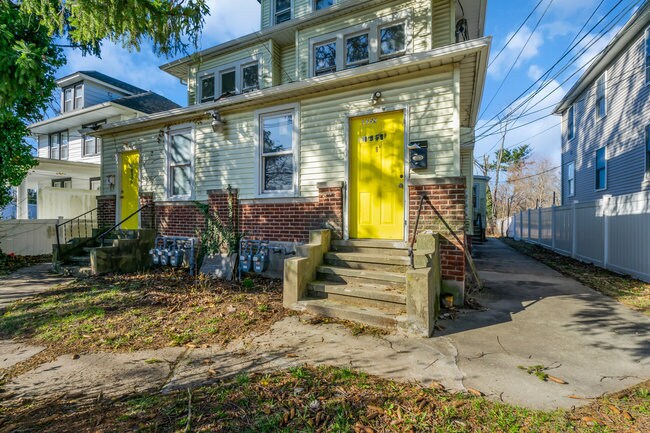 More Photos Of 1657 Pennington Rd, Ewing Apartments For Sale