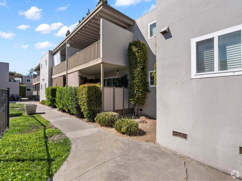 More Photos Of 105 Forrest Ave, Los Gatos Multifamily For Sale