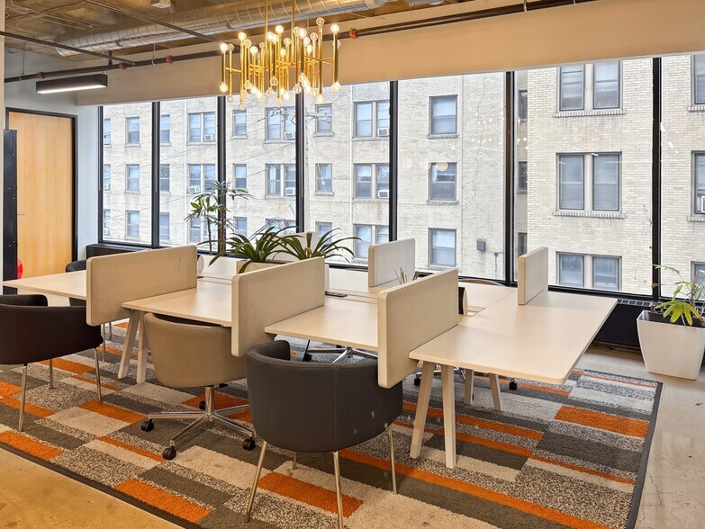 More Photos Of 4625 Lindell Blvd, Saint Louis Coworking Space