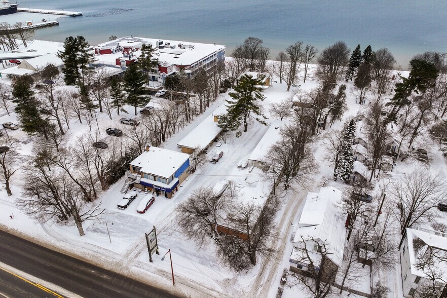 More Photos Of 841 E Front St, Traverse City Hotel For Sale