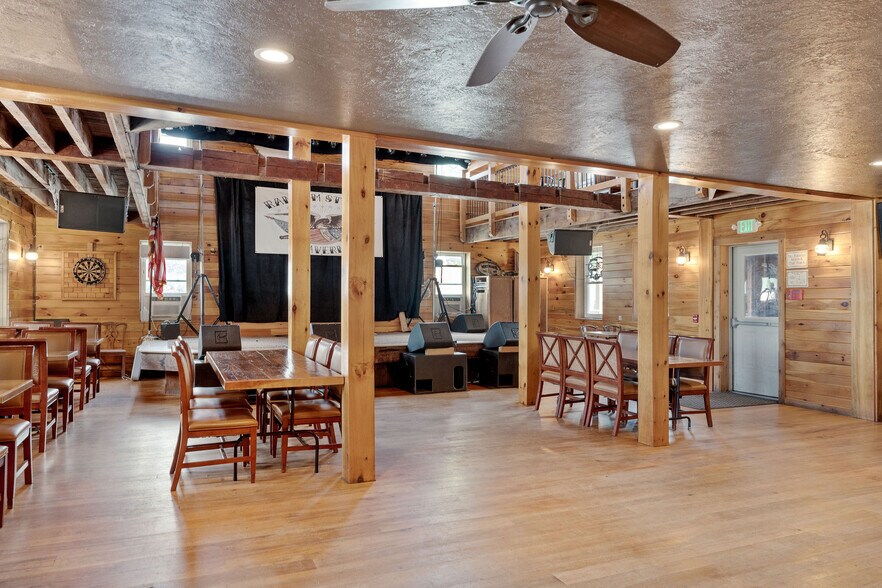 More Photos Of 552 Main St, Apalachin General Retail For Sale