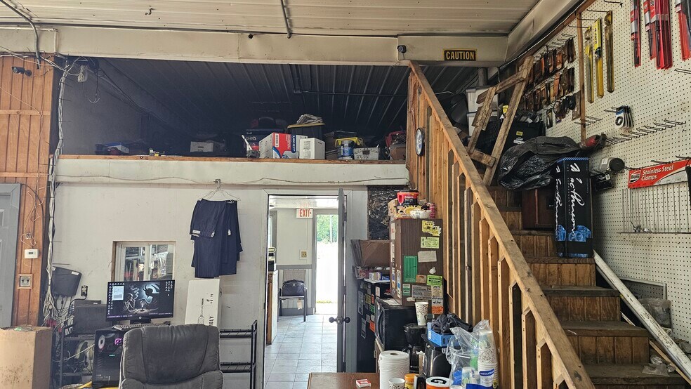 More Photos Of 4114 E Michigan Ave, Jackson Freestanding For Sale